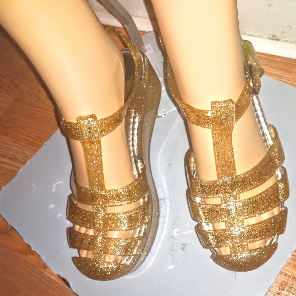 Women's Pandora's Platform Jelly Sandals.